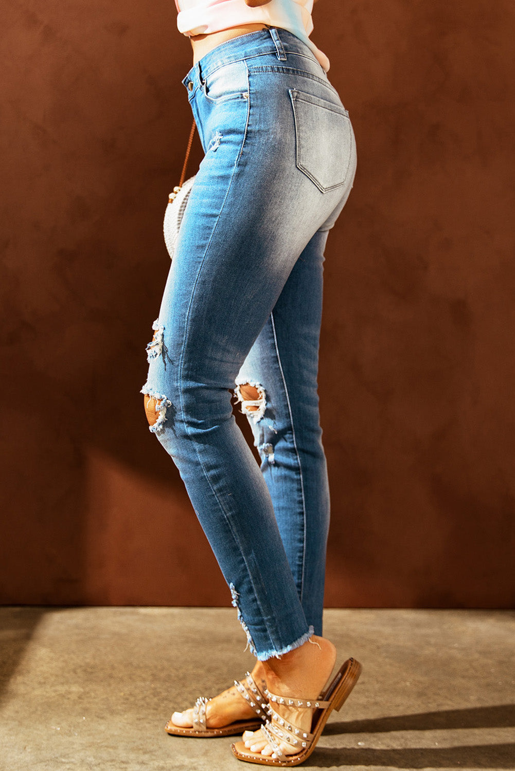 Easter Distressed Cropped Jeans With Frayed Hem