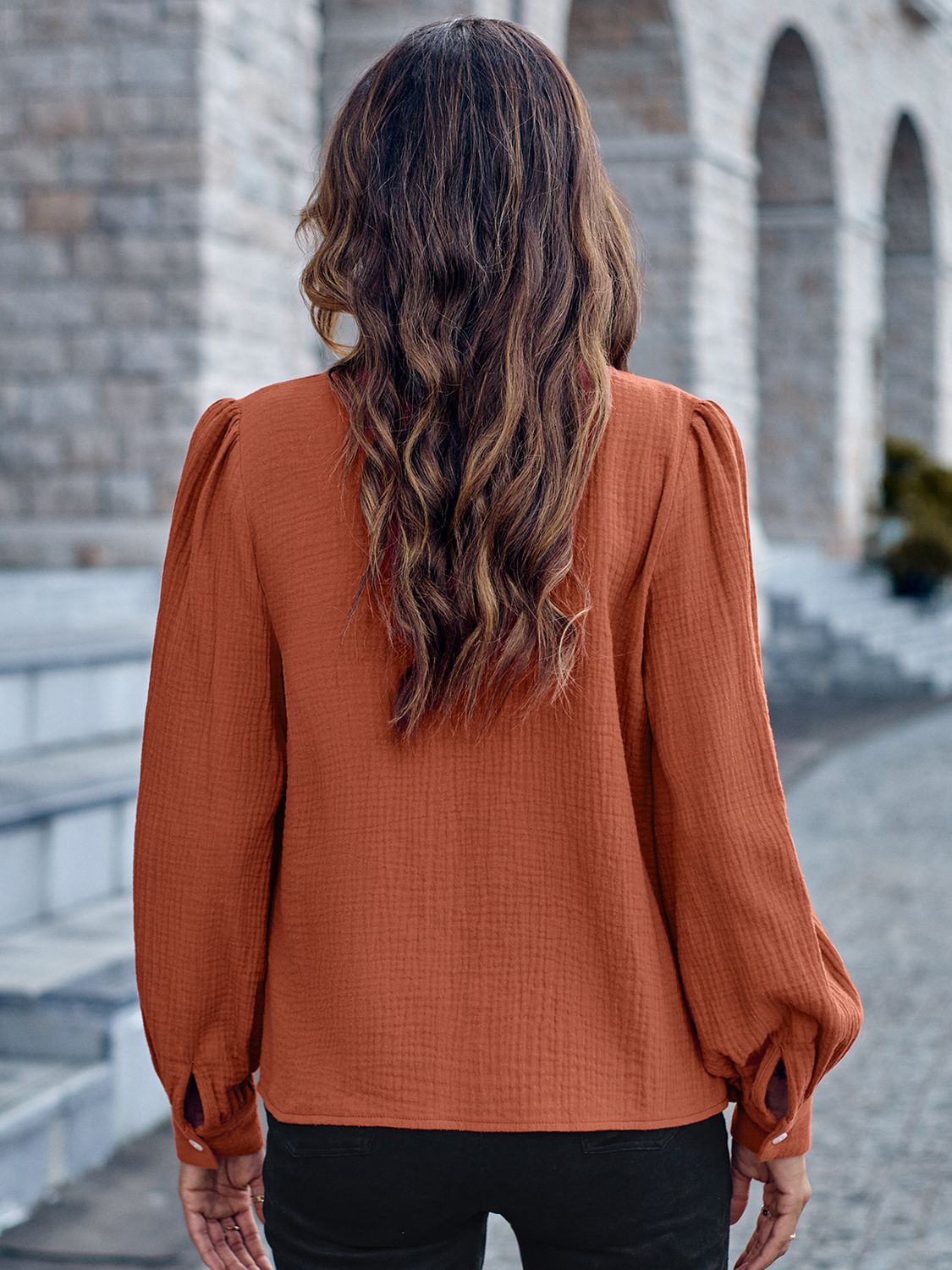 Round Neck Puff Sleeve Shirt